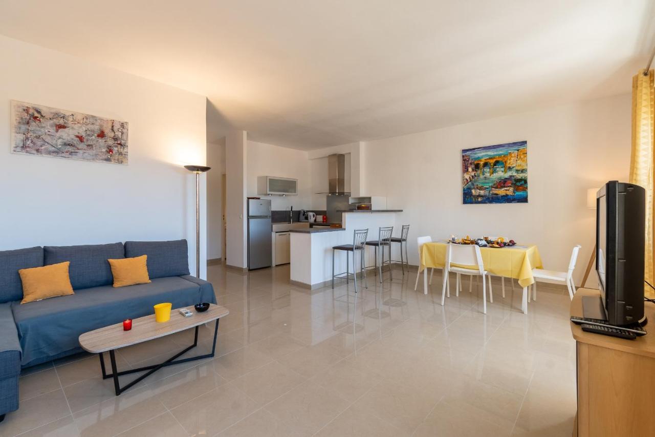Celebre Vieux Port, Marseille Apartamento Exterior foto