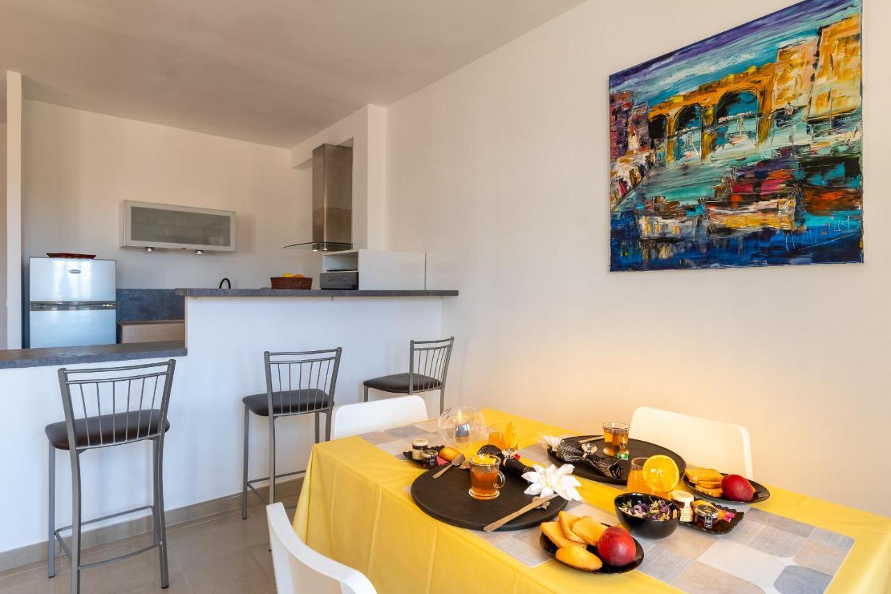 Celebre Vieux Port, Marseille Apartamento Exterior foto