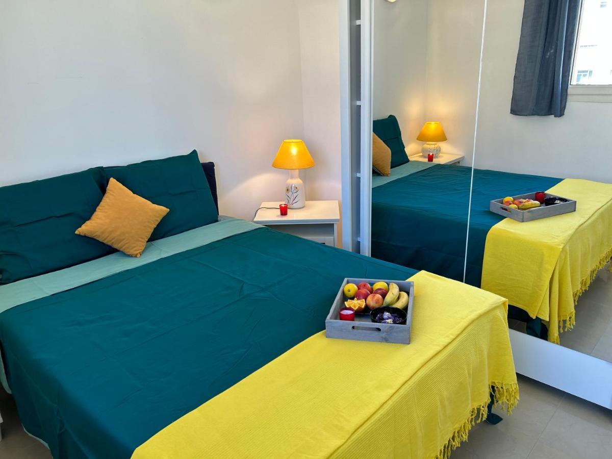 Celebre Vieux Port, Marseille Apartamento Exterior foto