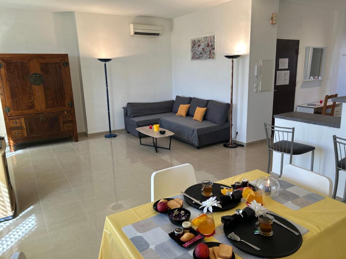 Celebre Vieux Port, Marseille Apartamento Exterior foto