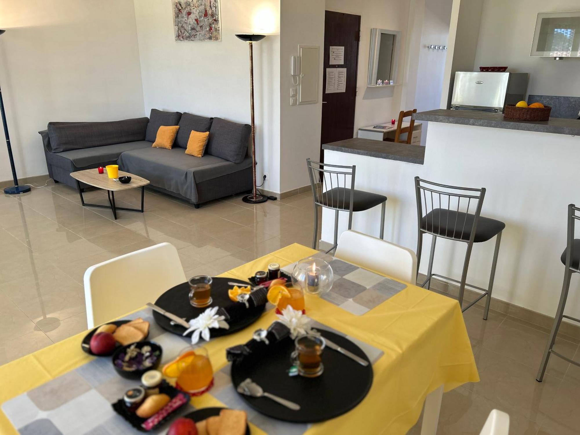 Celebre Vieux Port, Marseille Apartamento Exterior foto