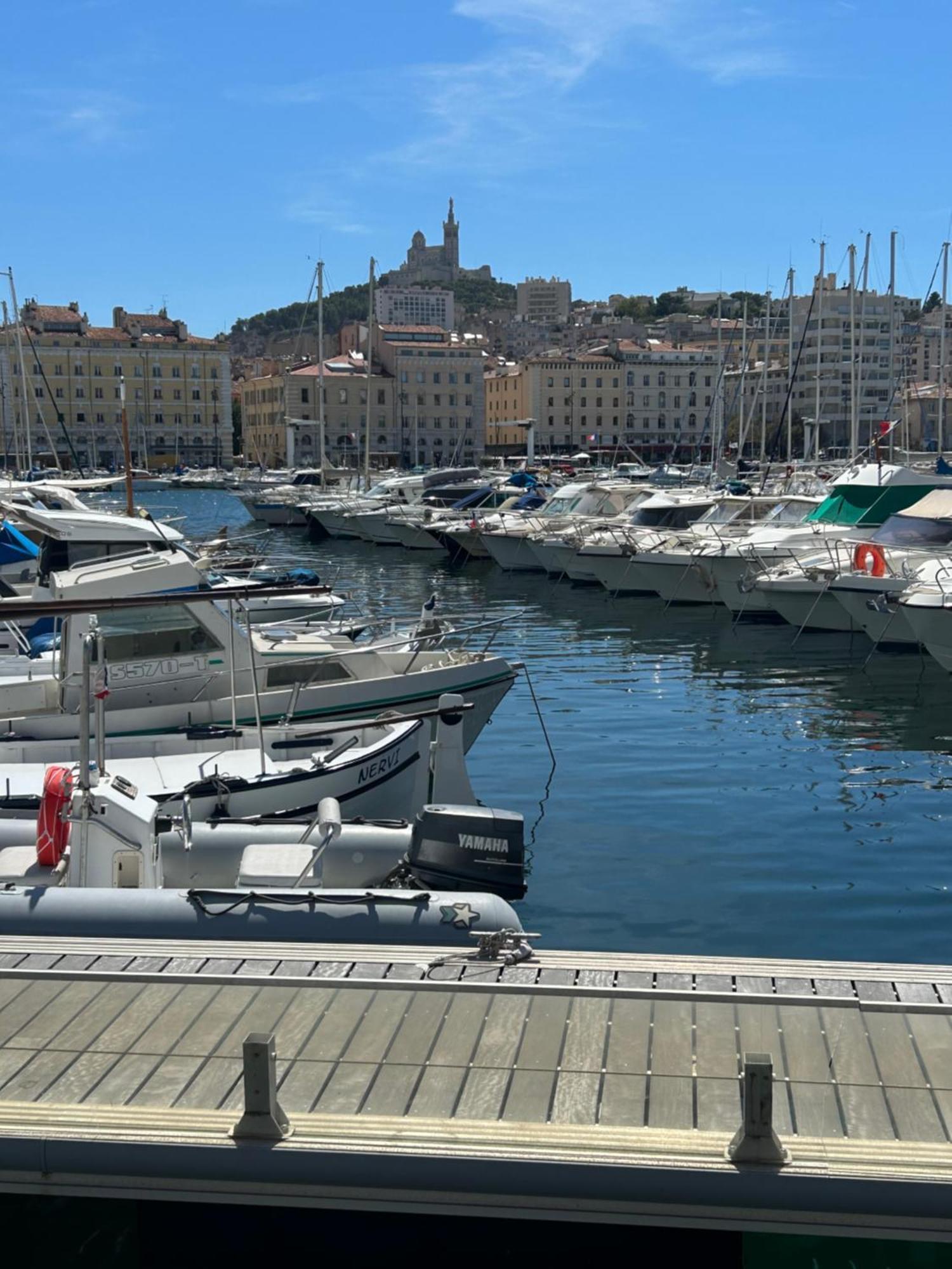 Celebre Vieux Port, Marseille Apartamento Exterior foto